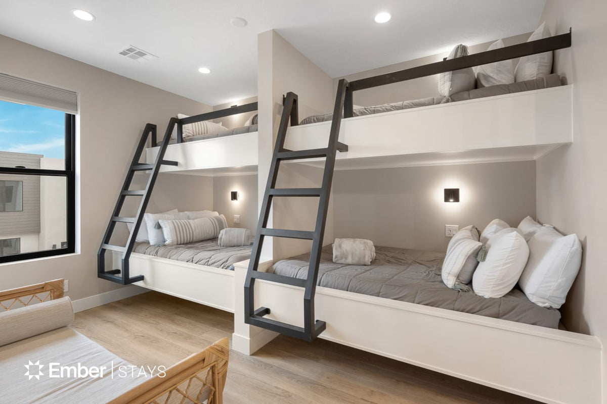 The Milk Chocolate Dream Room - 3 available - St George
