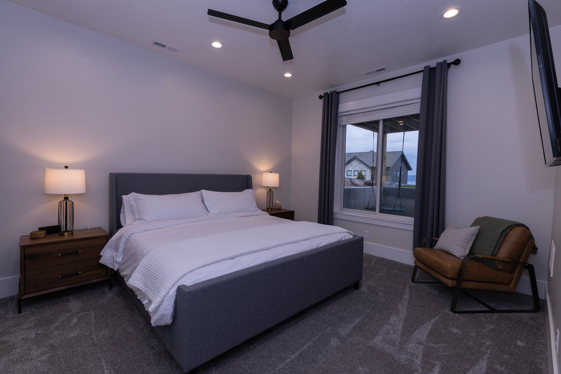 The Dark Mint Room